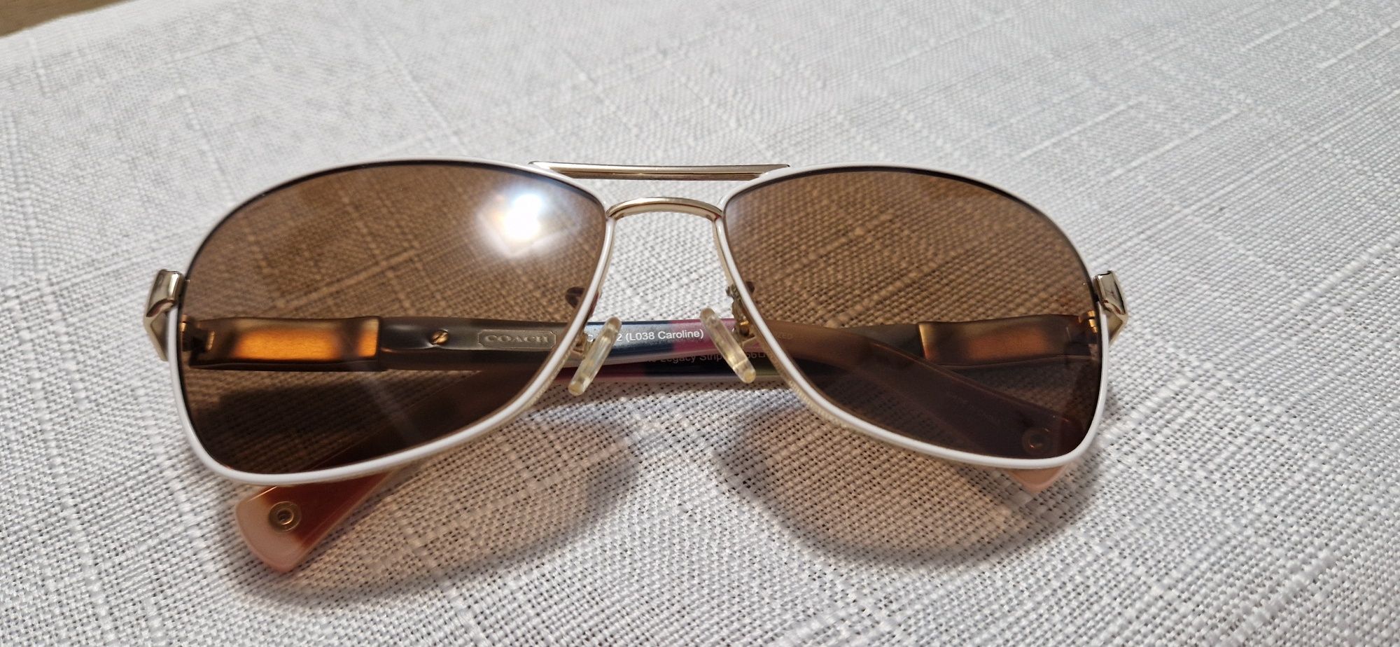 Ochelari de soare Coach, pentru dama.