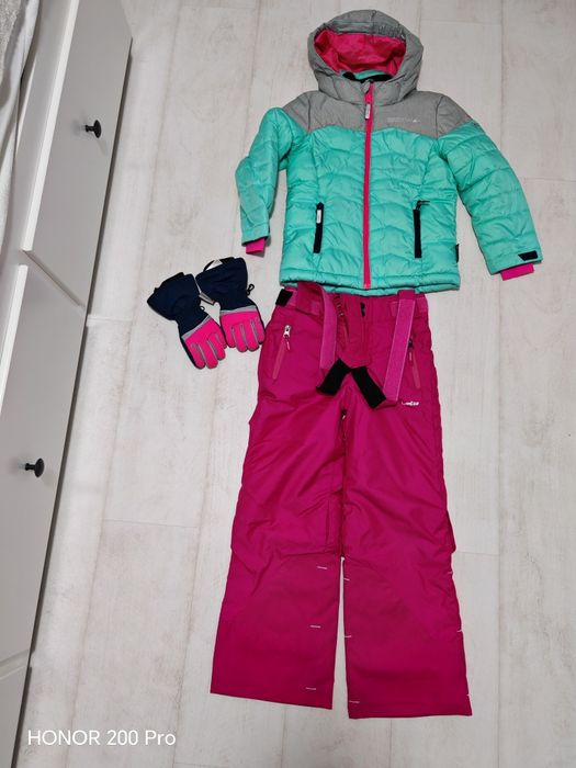 Geaca, pantaloni si manusi de schi, pentru fete, 6-7 ani
