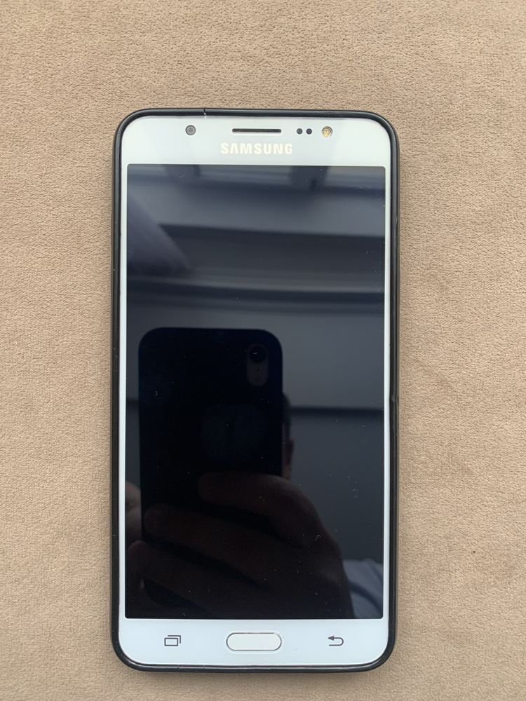 Samsung Galaxy J5