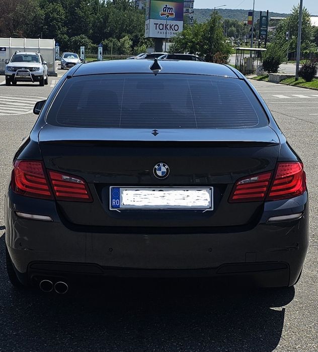 BMW F10 520 D, automat, An 2010, 280.000 km, pret 10.900 €, ușor neg.