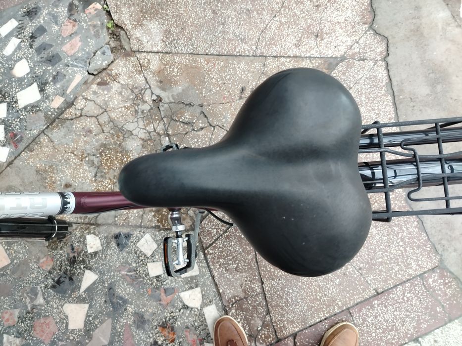 Bicicleta de dama Atlanta de 28