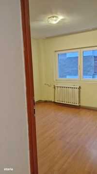 Apartament 2 camere, decomandat, et.2,Dorobanți, Deva