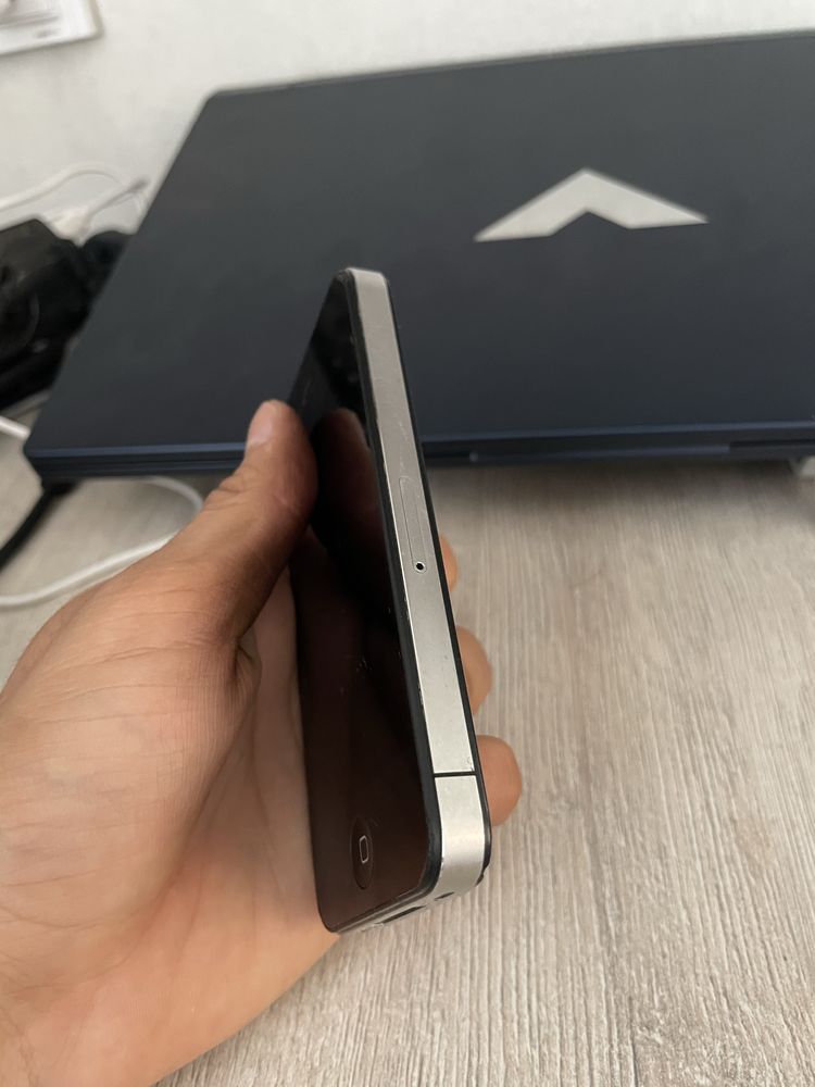 Iphone 4 xolati yaxshi
