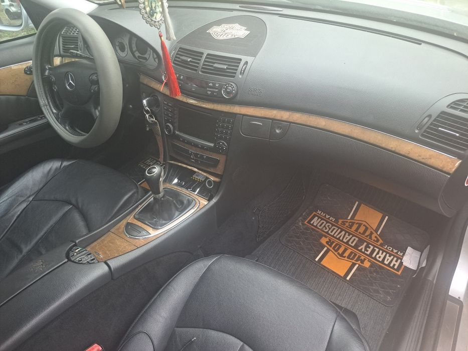Mercedes benz E220 CDI