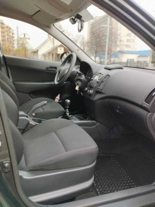 Hyundai i30 1.4 Benzină – 106.000 km REALI – Vopsea Originală