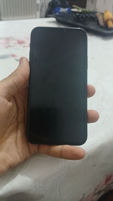 Iphone 11 Pro (srochno)