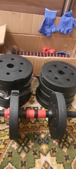 Продам новые гантели.