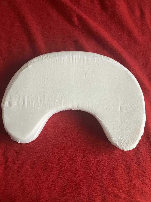 Възглавницата за кърмене Матеа