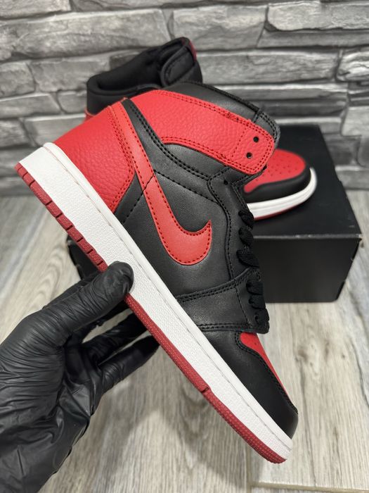 39-44 Jordan 1 Bred Banned