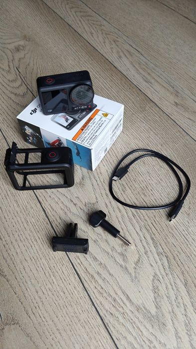 DJI Osmo Action 4 Essential Combo