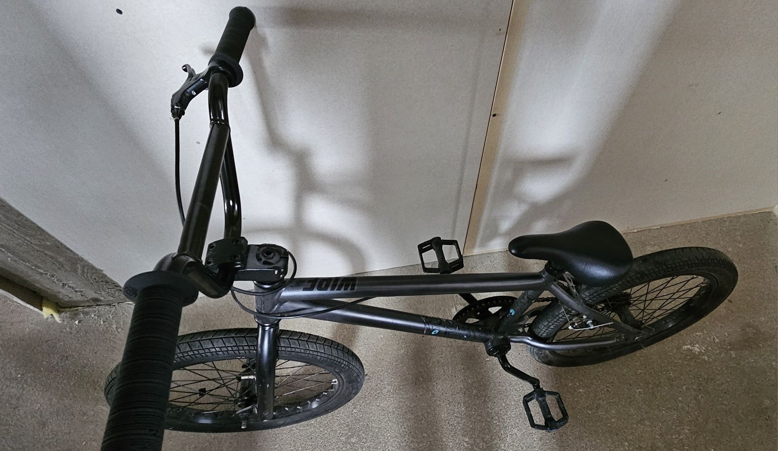 Bicicleta BMX WIPE. 100