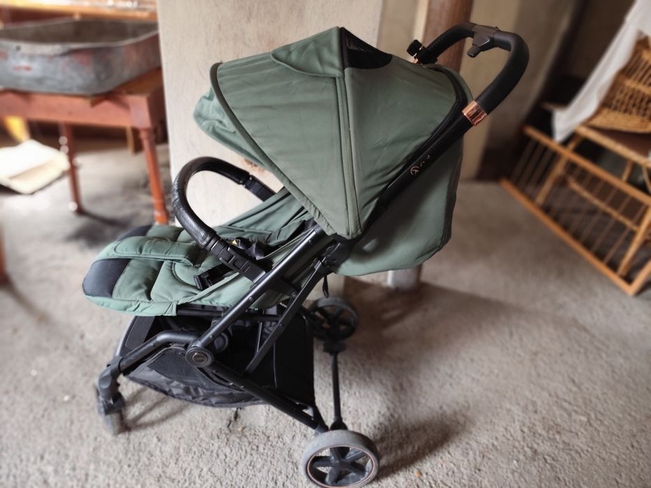 Лятна детска количка Maya Automatic spring green
