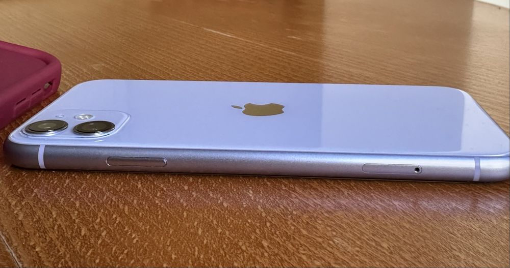 iPhone 11 (128GB, Лилав)