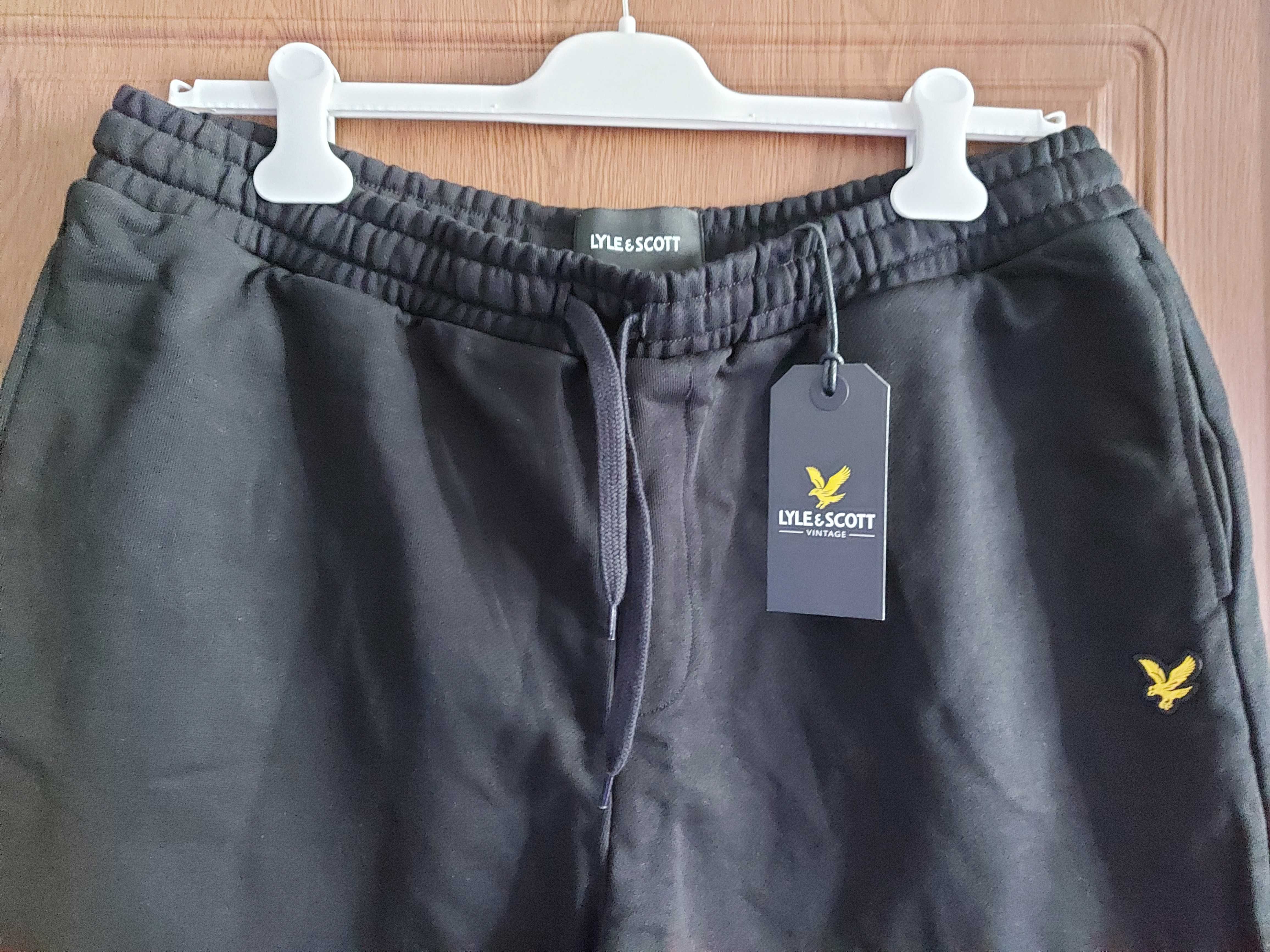 Нови къси панталони LYLE & SCOTT ном.XXL