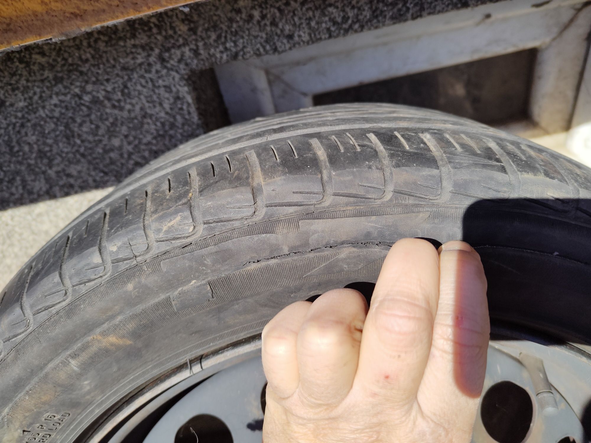 Летни гуми с джанти 205/55  R16