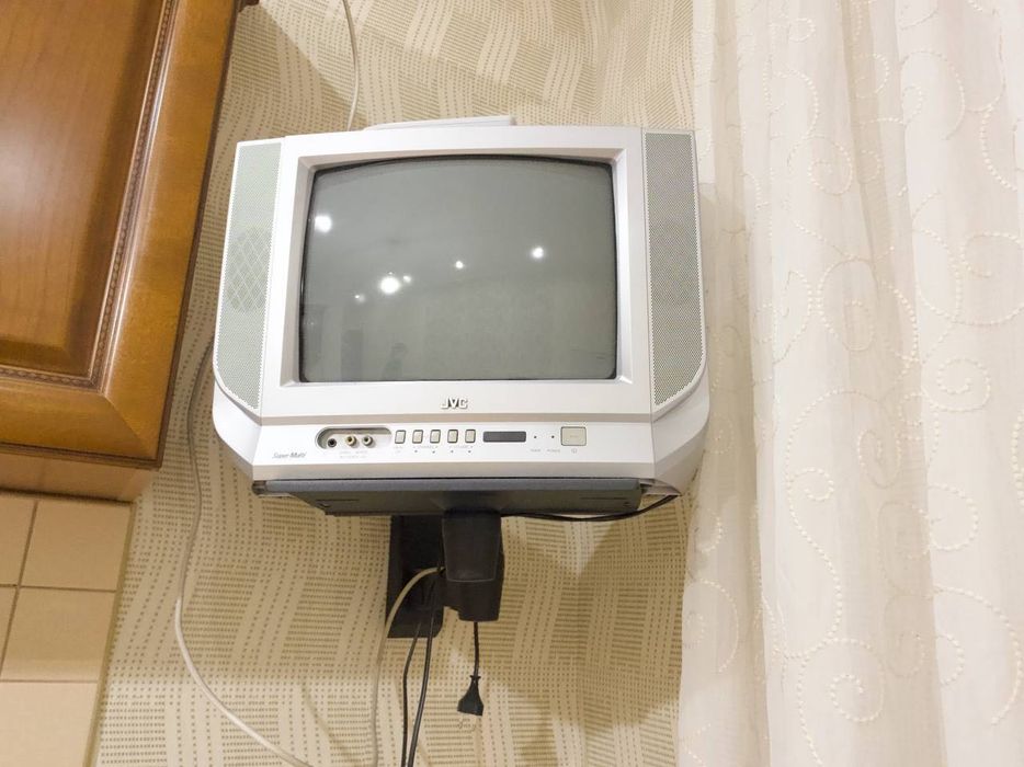Телевизор jvc 2010года, в рабочем состоянии