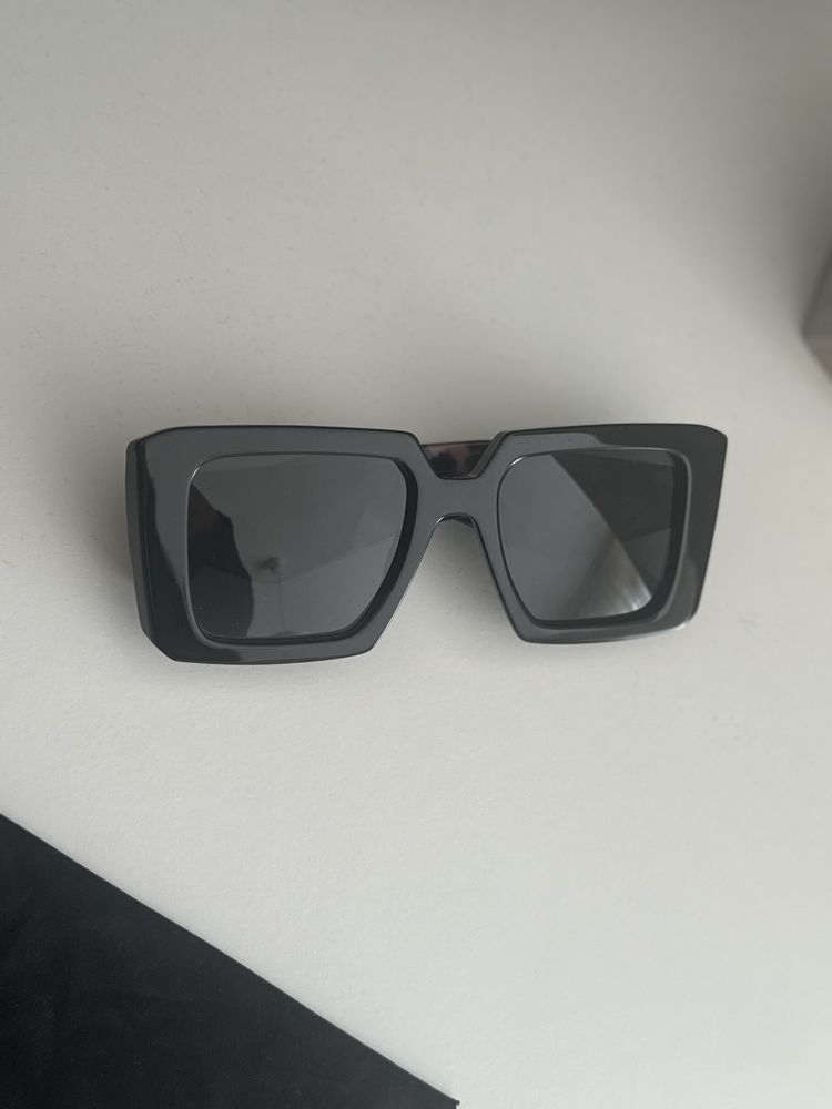 Оригинални очила Prada от Opticlasa