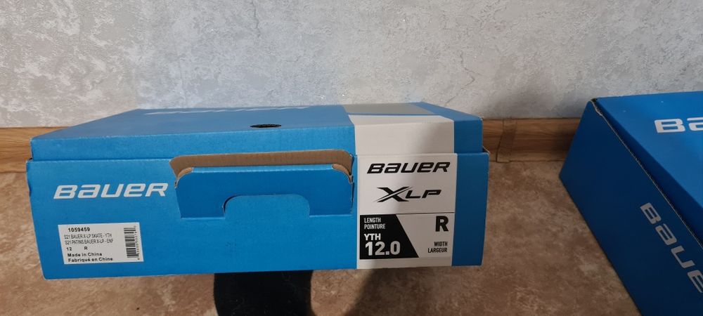 Коньки для хоккея! Размер 32_33 надо меиить