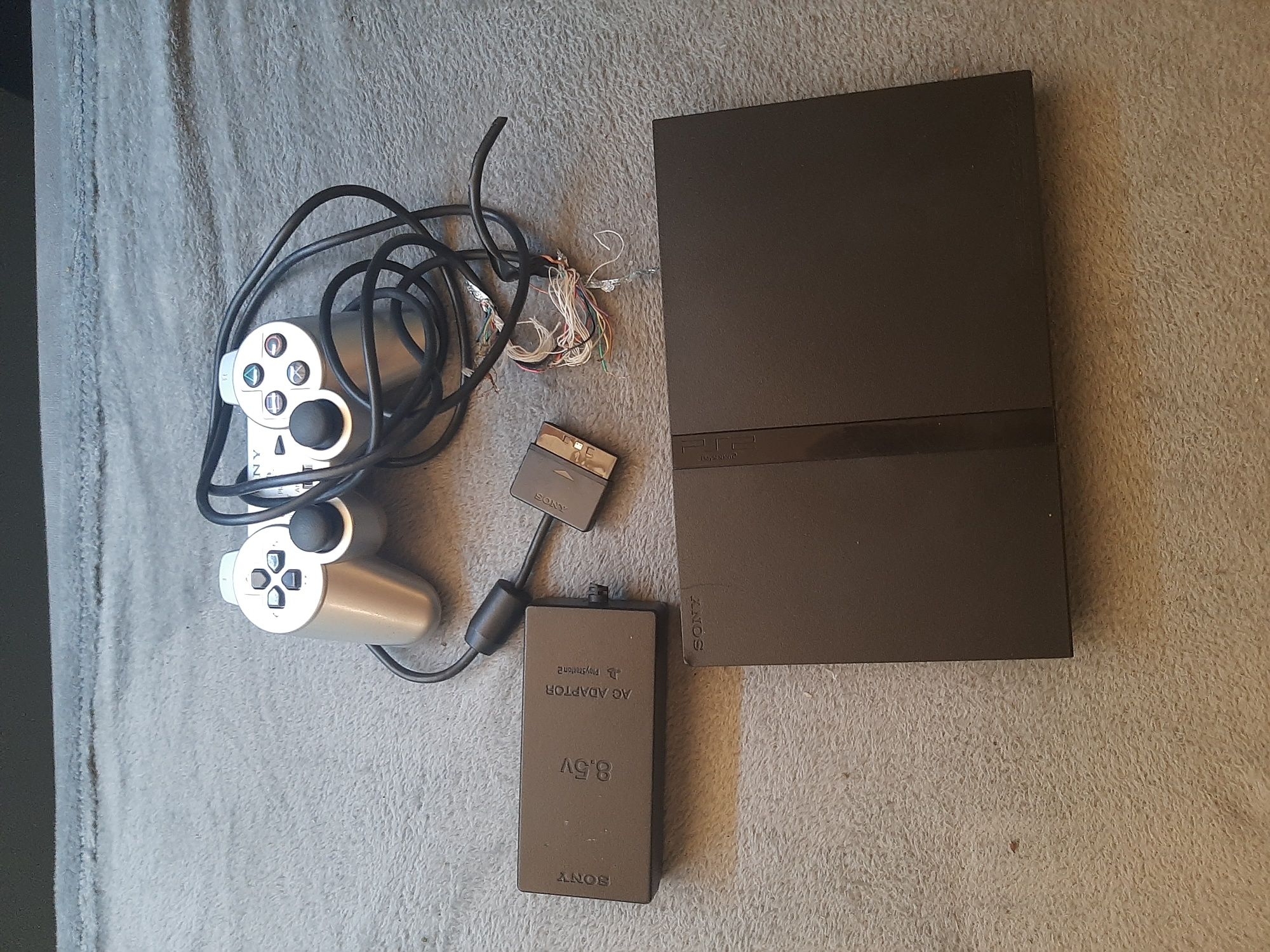 Продавам . Плейстейшен 2-ка  sony