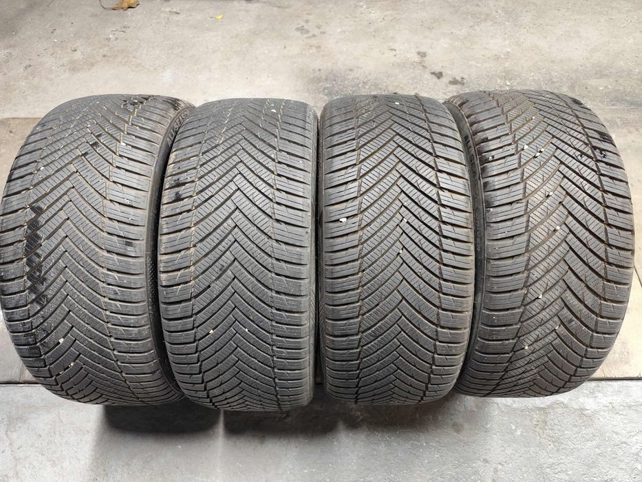 vand anvelope 235/40/18