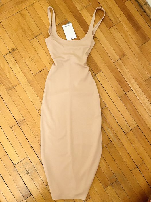 Rochie midi noua cu eticheta eleganta, office, de Revelion