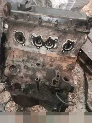 Двигатель Audi A4 ADP B5