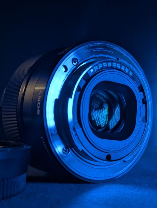 Нова цена до края на месеца Обектив Sony 35mm f/1.8 OSS + Hoya Uv филт