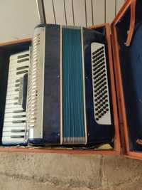 De vanzare acordeon