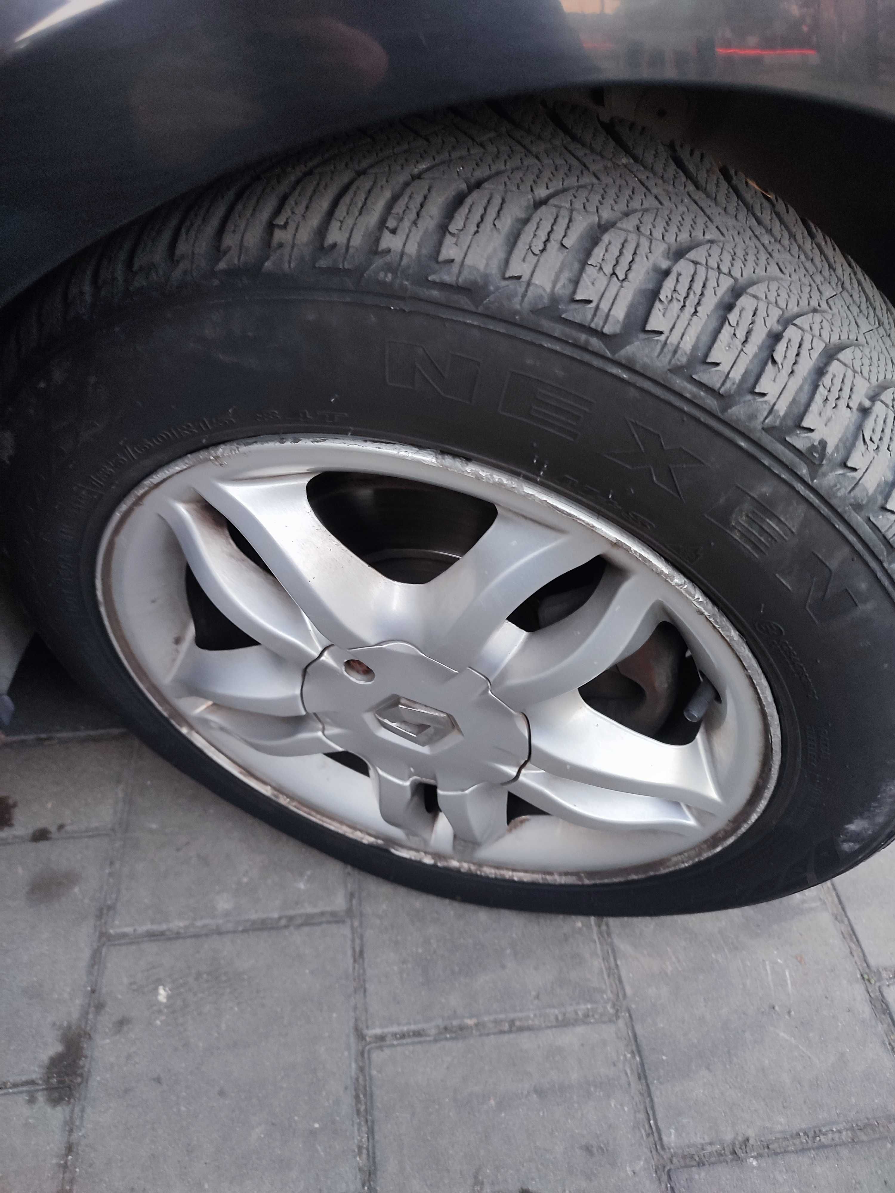 Renault Clio  2008 г. газ/бензин