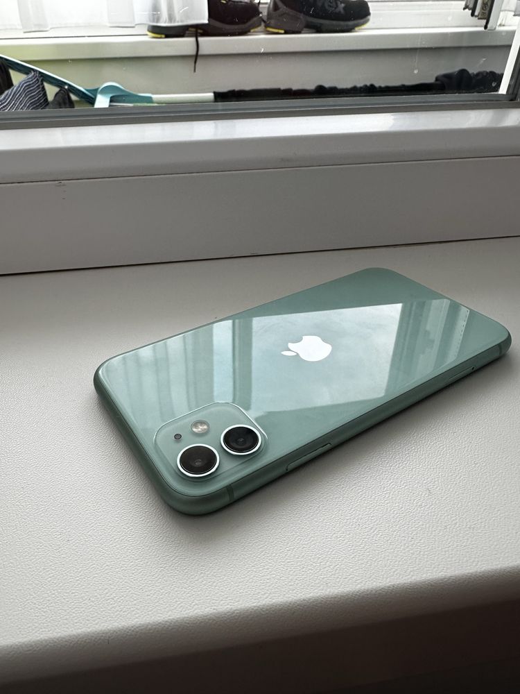 Iphone 11 green