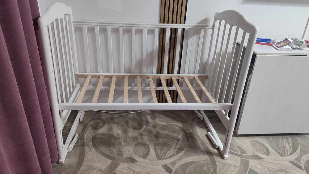 Кровать детская  б/у размер 120*70