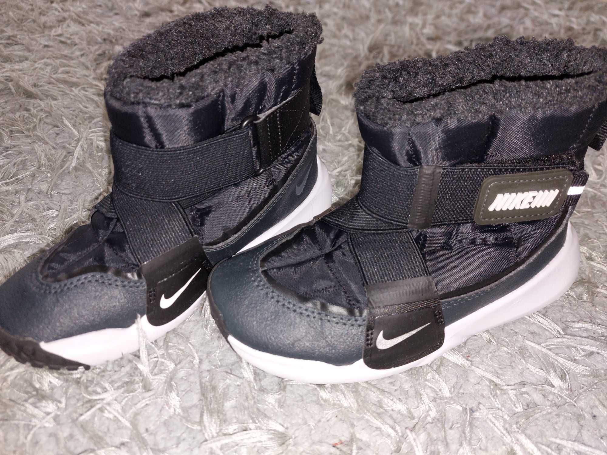 NIKE детски ботуши