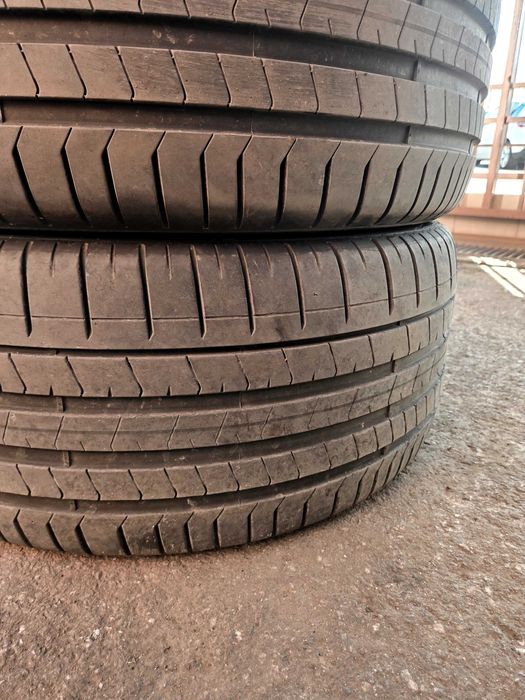 Pirelli P Zeto 285/40 r21  dot 2625(3000km)