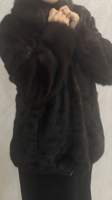 Продам норковую шубу