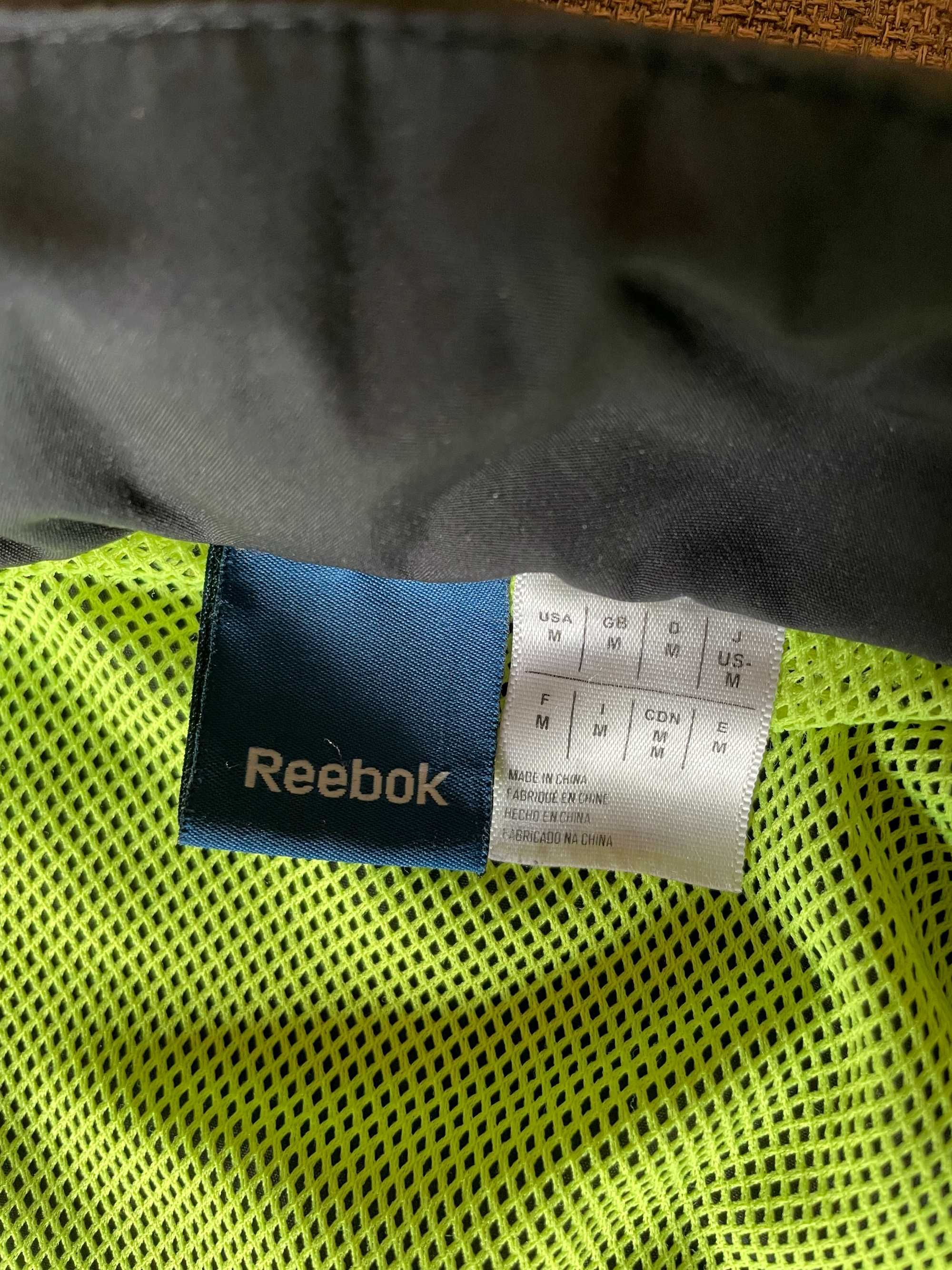 Леко спортно яке Reebok