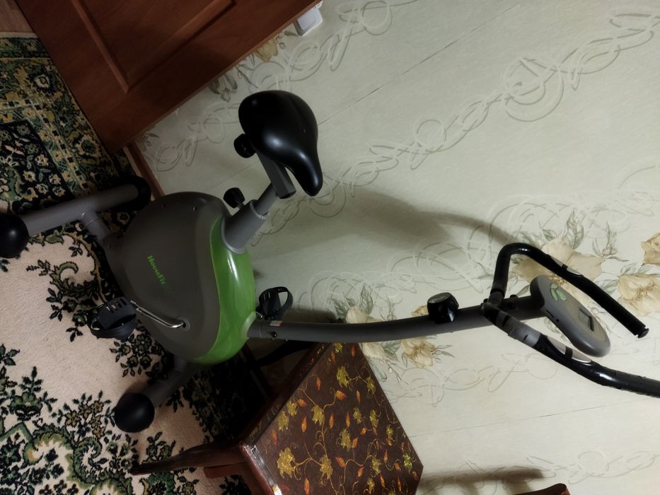 Велотренажер магнитный HousFit HB-8164HP