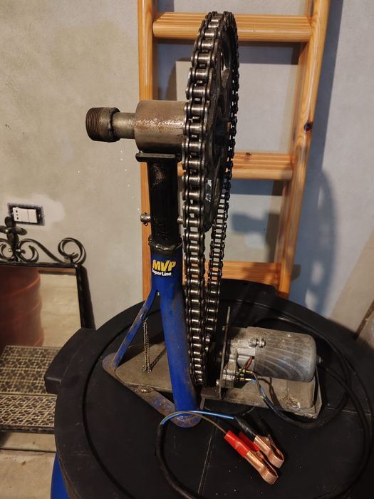 Ansamblu pinioane -lanț și motoraș cu reductor 12V