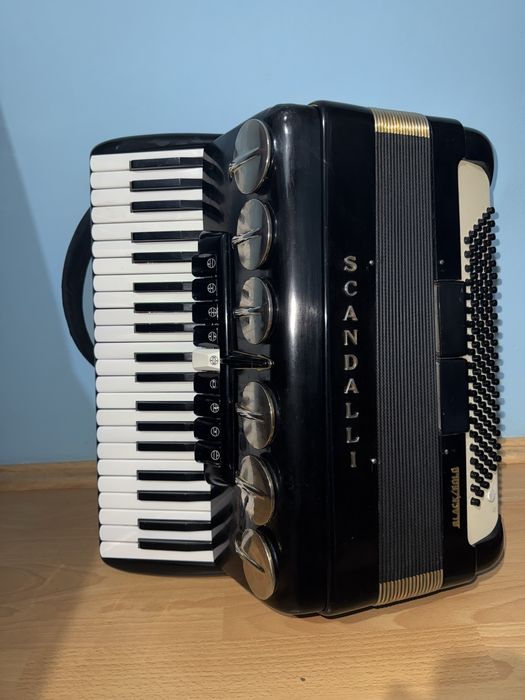 acordeon scandalli brevetto 120 de basi