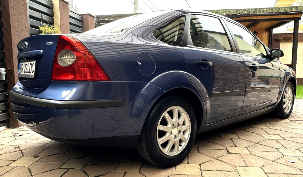 Ford Focus / 1.6 TDCI / Berlina
