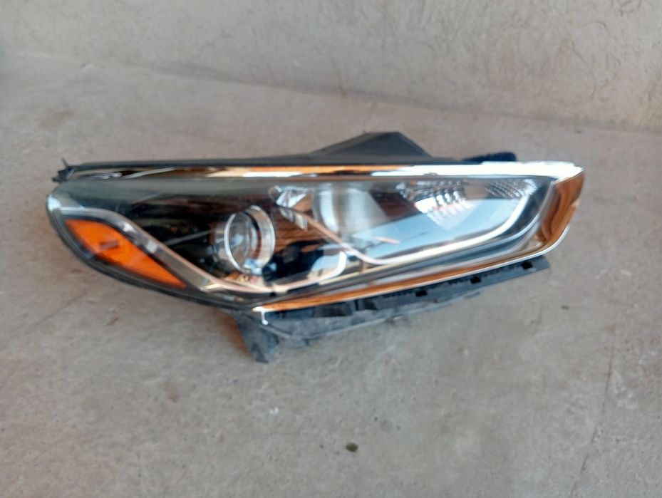 Хундай саната 2018 правый фара американец