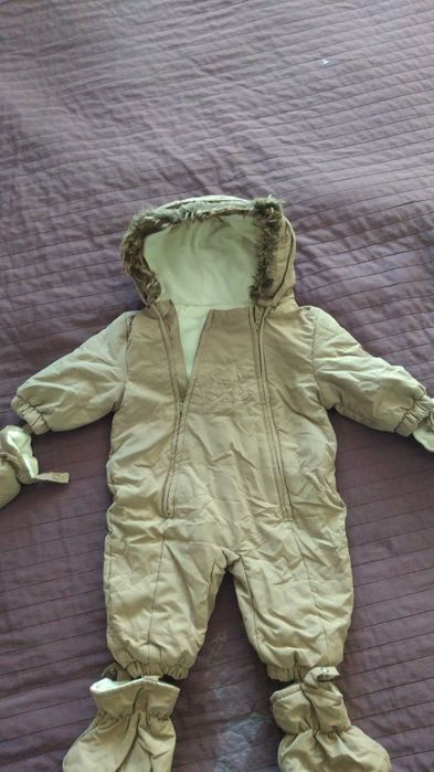 Космонавт за бебе