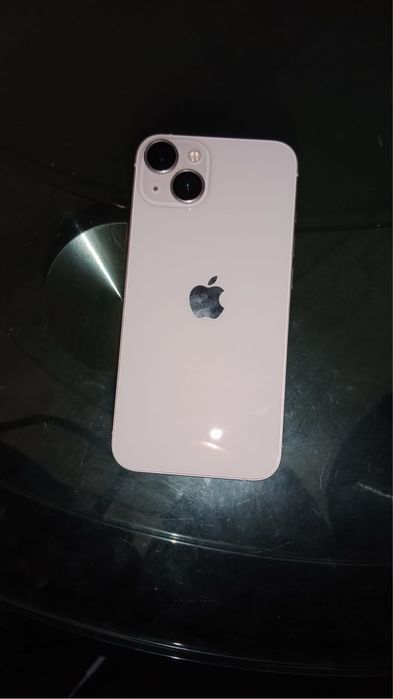 Айфон 13 в хорошем состоянии