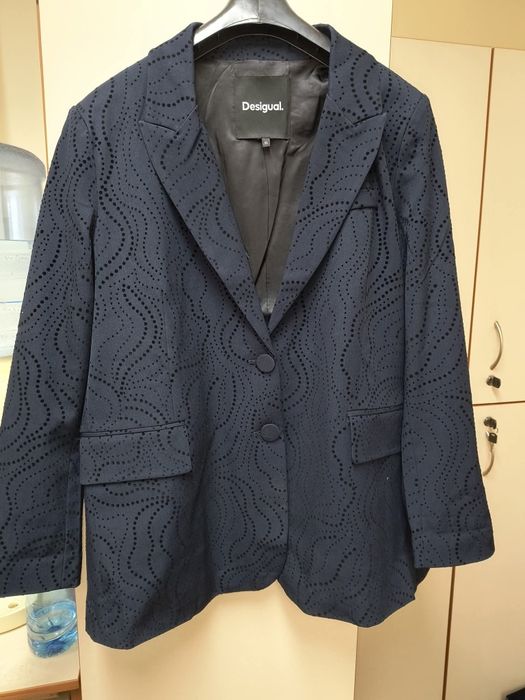 Дамско елегантно сако