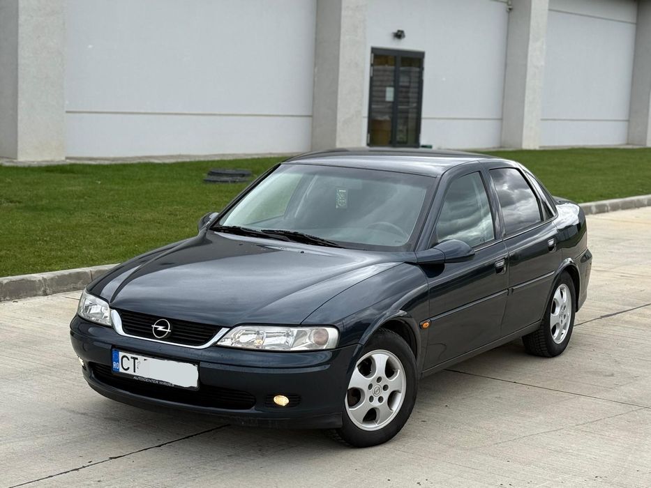 Opel Vectra Benzina