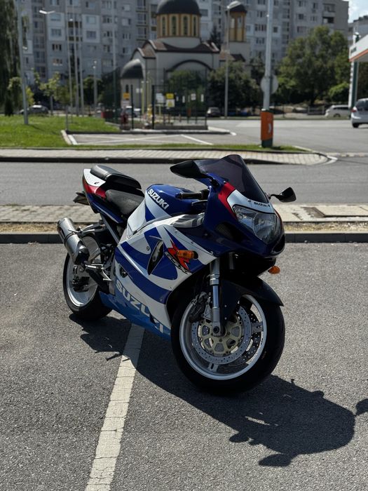 Suzuki GSXR Y750