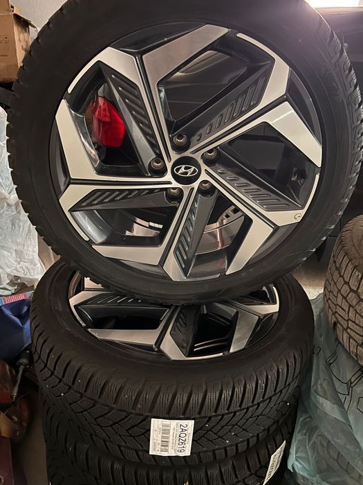 Vand Jante Hyundai Tucson R19 cu cauciuri de iarna