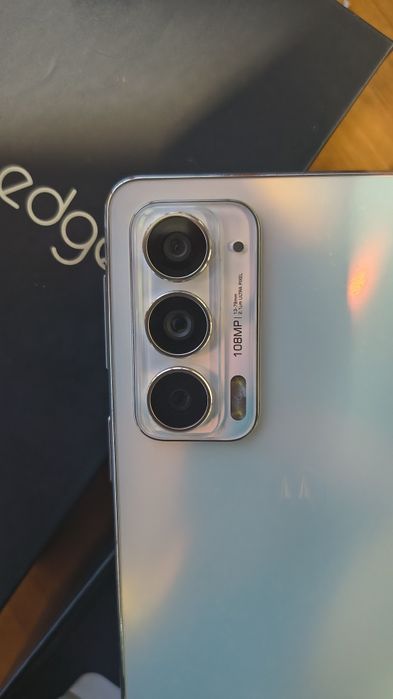 Motorola edge 20 ЗАПАЗЕН  до 25.11