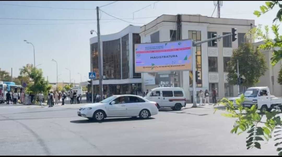 Samarqandda bilbordlarda  reklama Реклама на билбордах в Самарканде