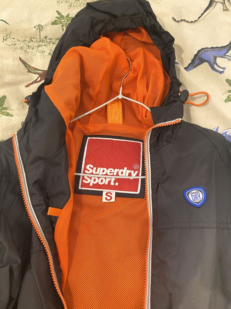 Geaca fâs superdry