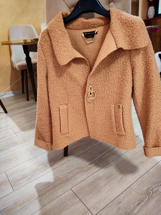 Дамска палто на марката Roberta Biagi